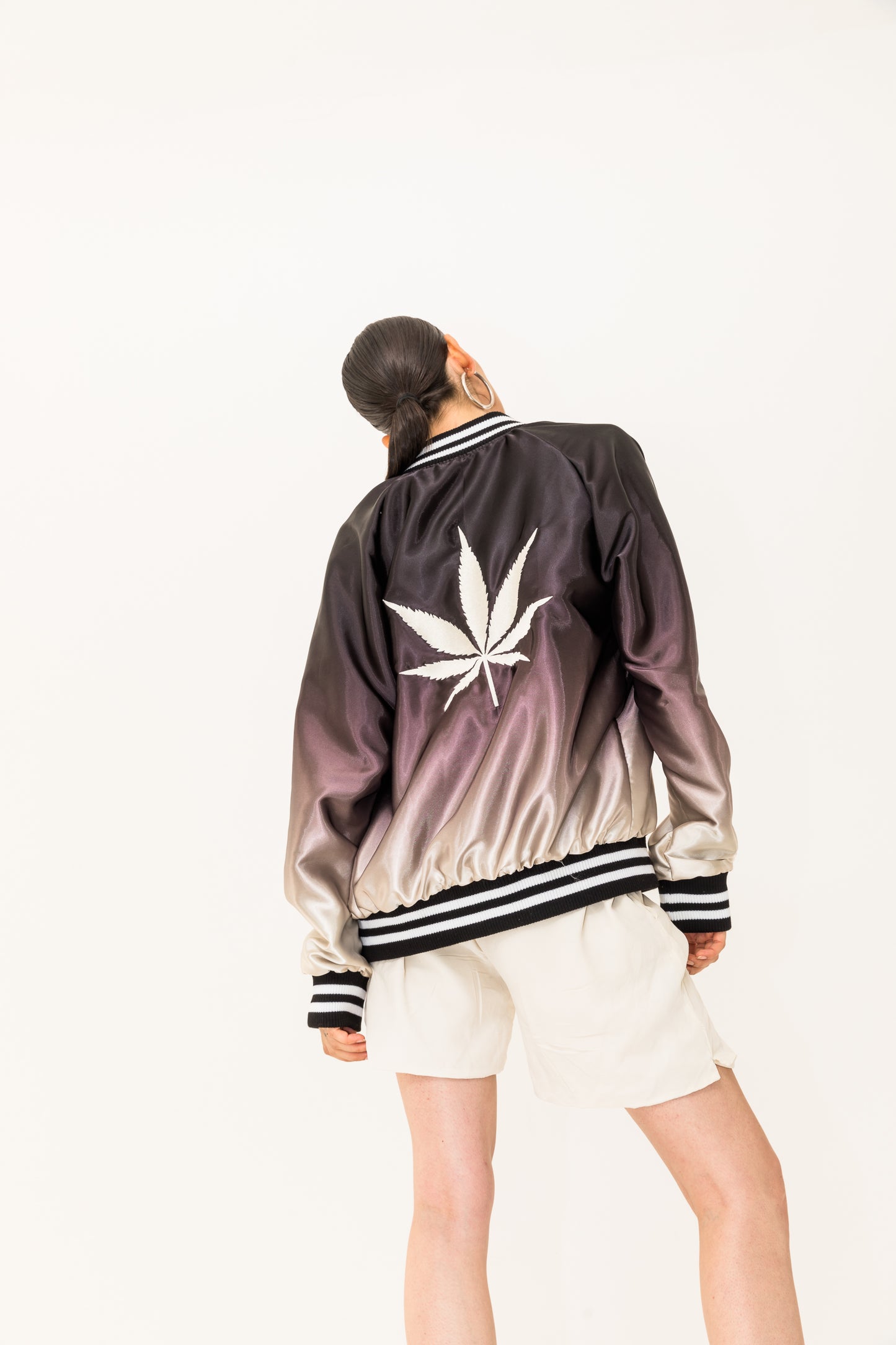 The 420 Bomber, Ombre Black/White