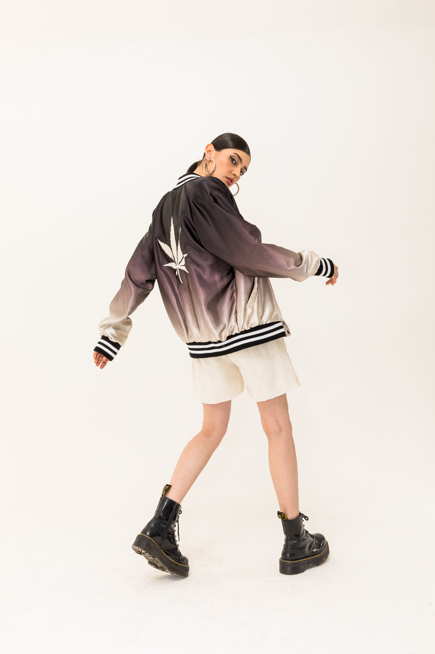 The 420 Bomber, Ombre Black/White