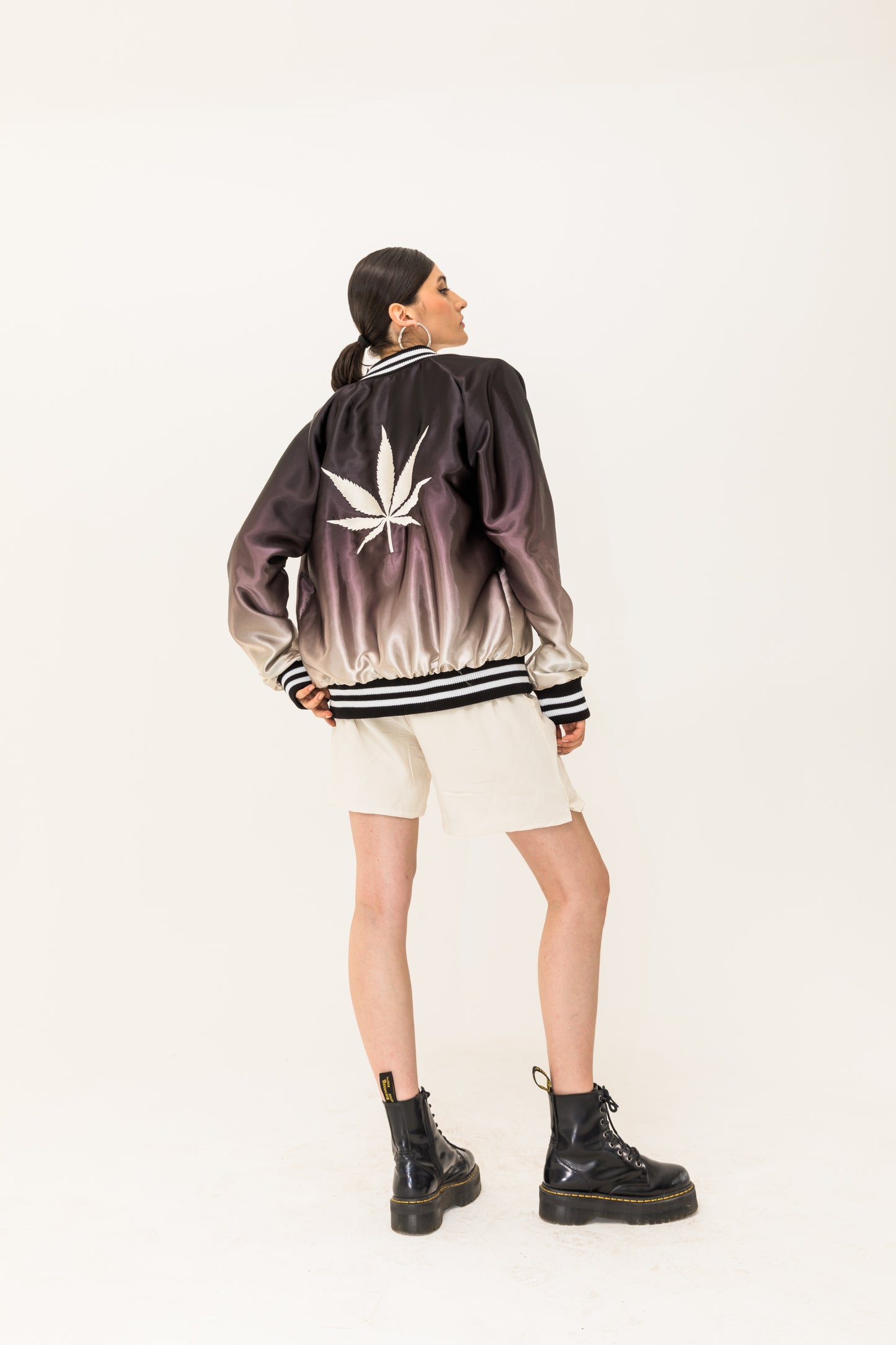 The 420 Bomber, Ombre Black/White